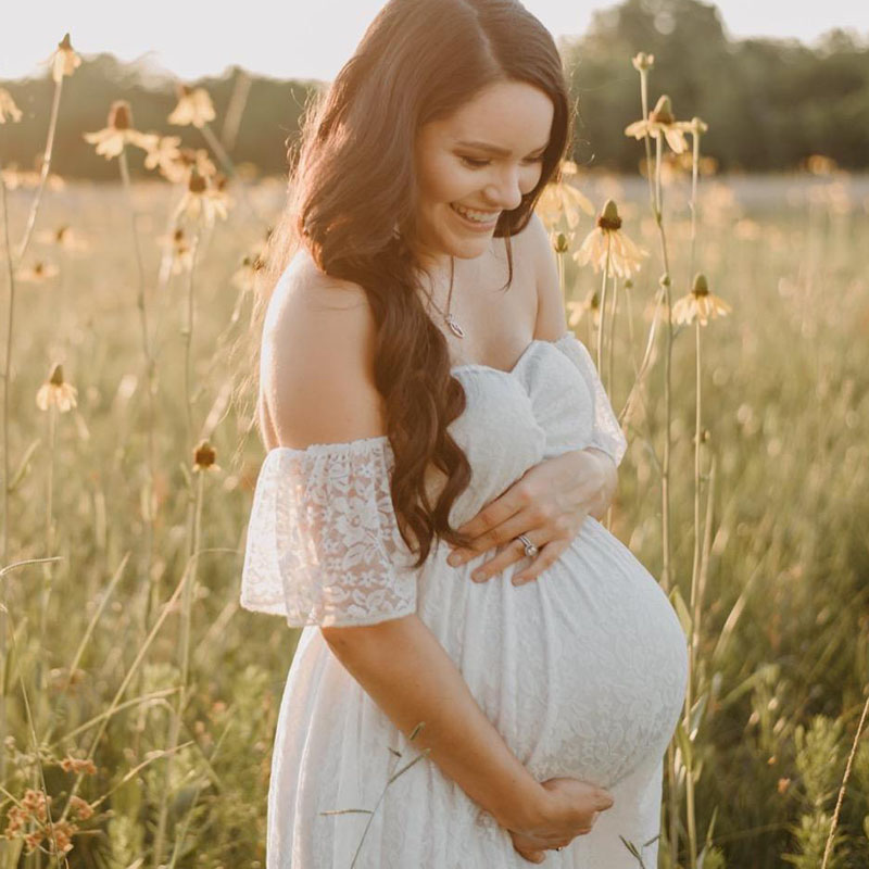 Maternity Wear - Mulheres grávidas fora do ombro plissado
